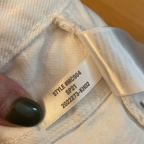 NWOT Madewell Relaxed Denim Shorts in Tile White size 32 - Picture 11 of 11